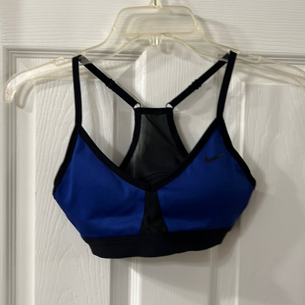 Nike racer back sports bra